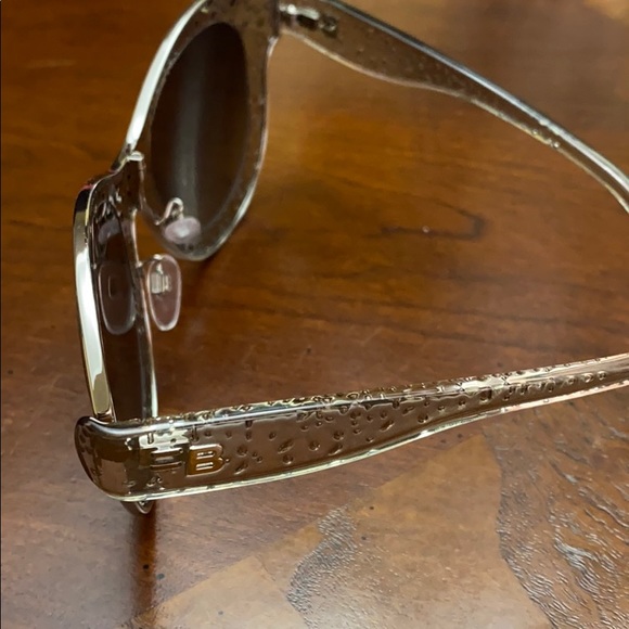 Sunglasses - Picture 7 of 8